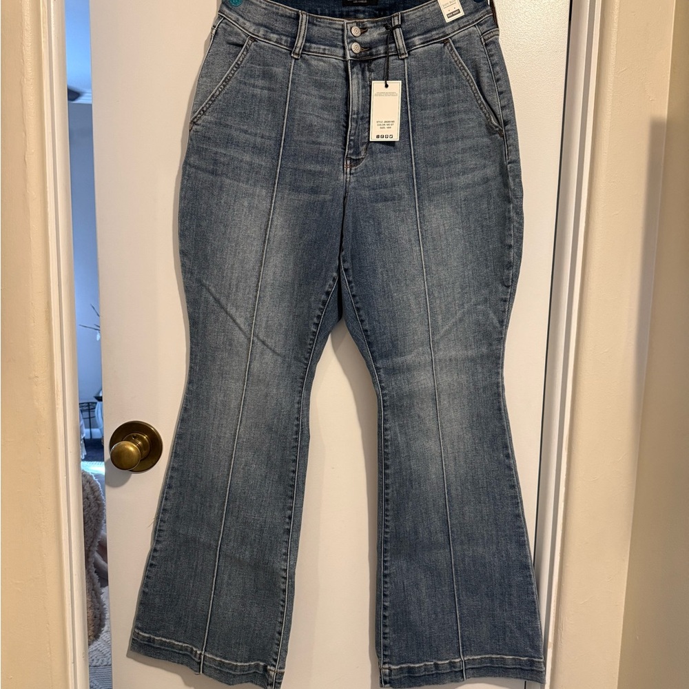Judy Blue Medium Blue Flare Jeans with Front Seam Detail